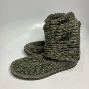 Women’s bearpaw knit tall boots size 8